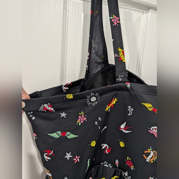 Torrid Deep Black Underwire Push-Up Peplum One Piece Swimsuit in Size 6/30 - Picture 9 of 16